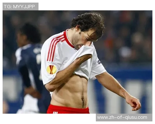 拥有十块腹肌的足球球星有哪些揭秘他们的训练秘笈和健身之道